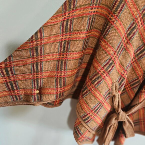 Anthropologie Charlie & Robin Hallstatt Plaid Hooded Poncho Cape Sweater OS - Picture 7 of 11